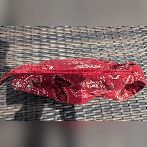 Vera Bradley Purse - Picture 8 of 9